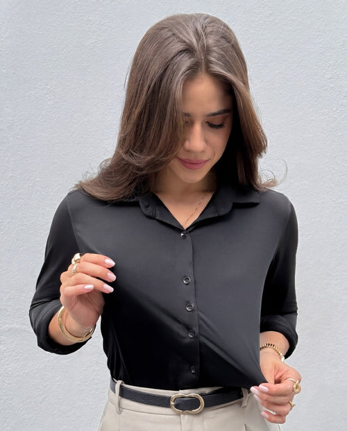Camisa Elástica Antiarrugas – Elegancia y Comodidad Todo el Día